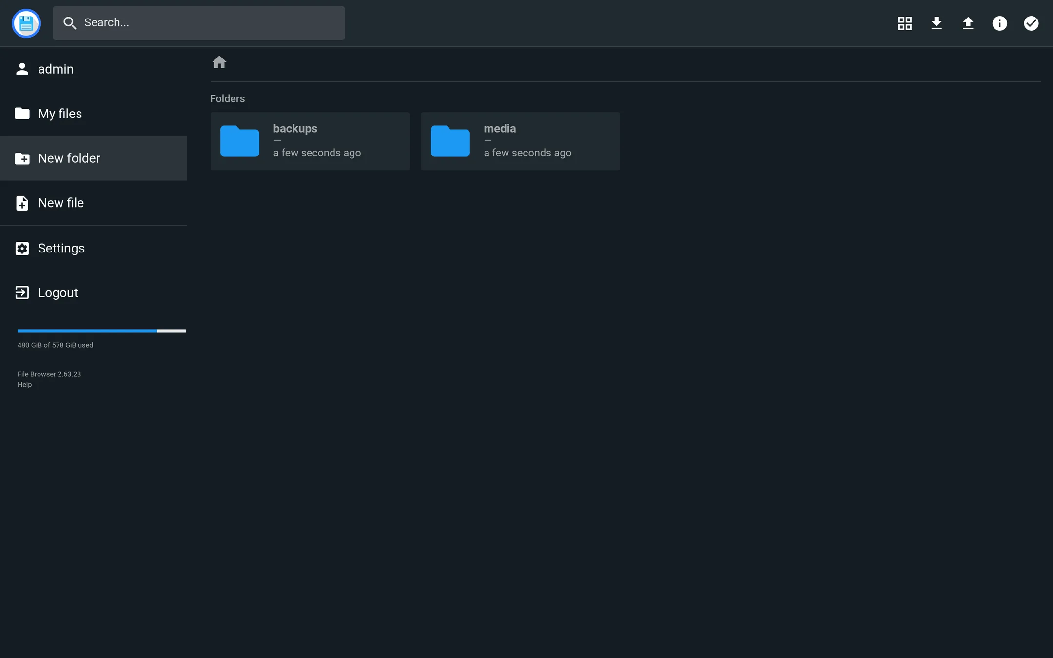 File listing shows folders and files.
